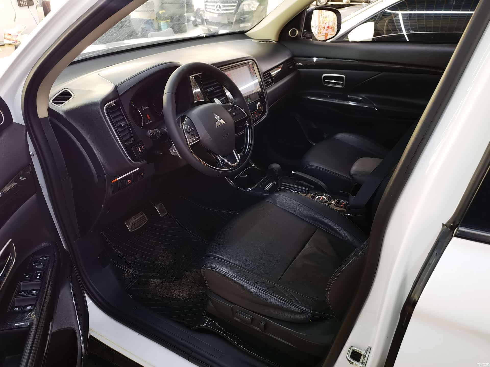 Mitsubishi Outlander, 2017 7