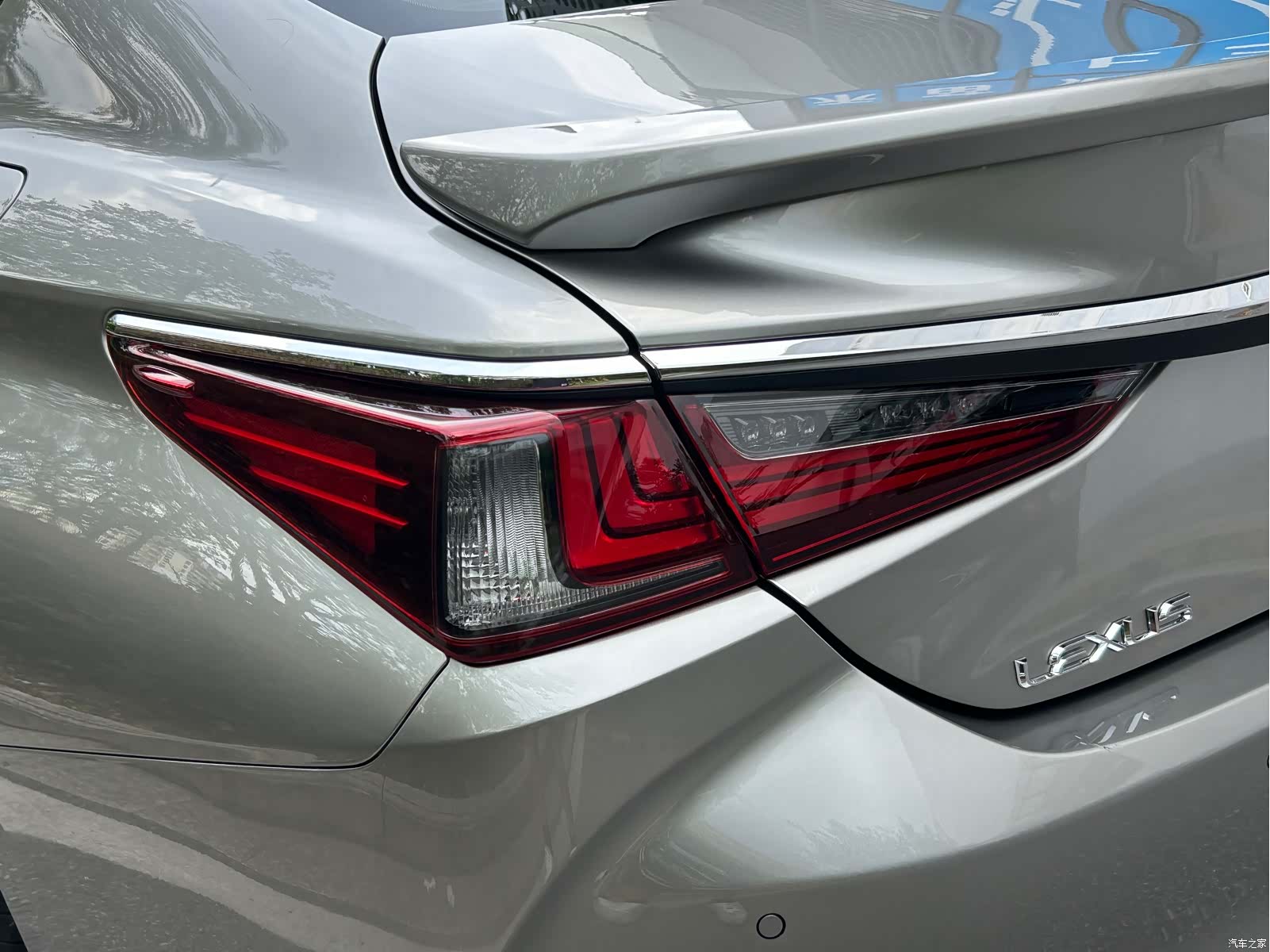 Lexus ES, 2022 23