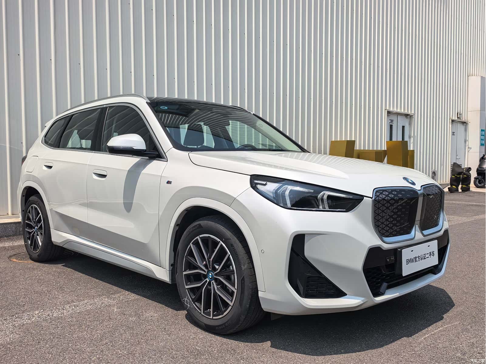 BMW iX1, 2025 3