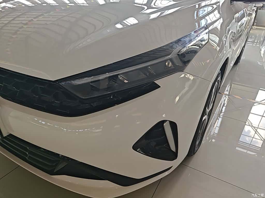 Kia K3, 2024 24