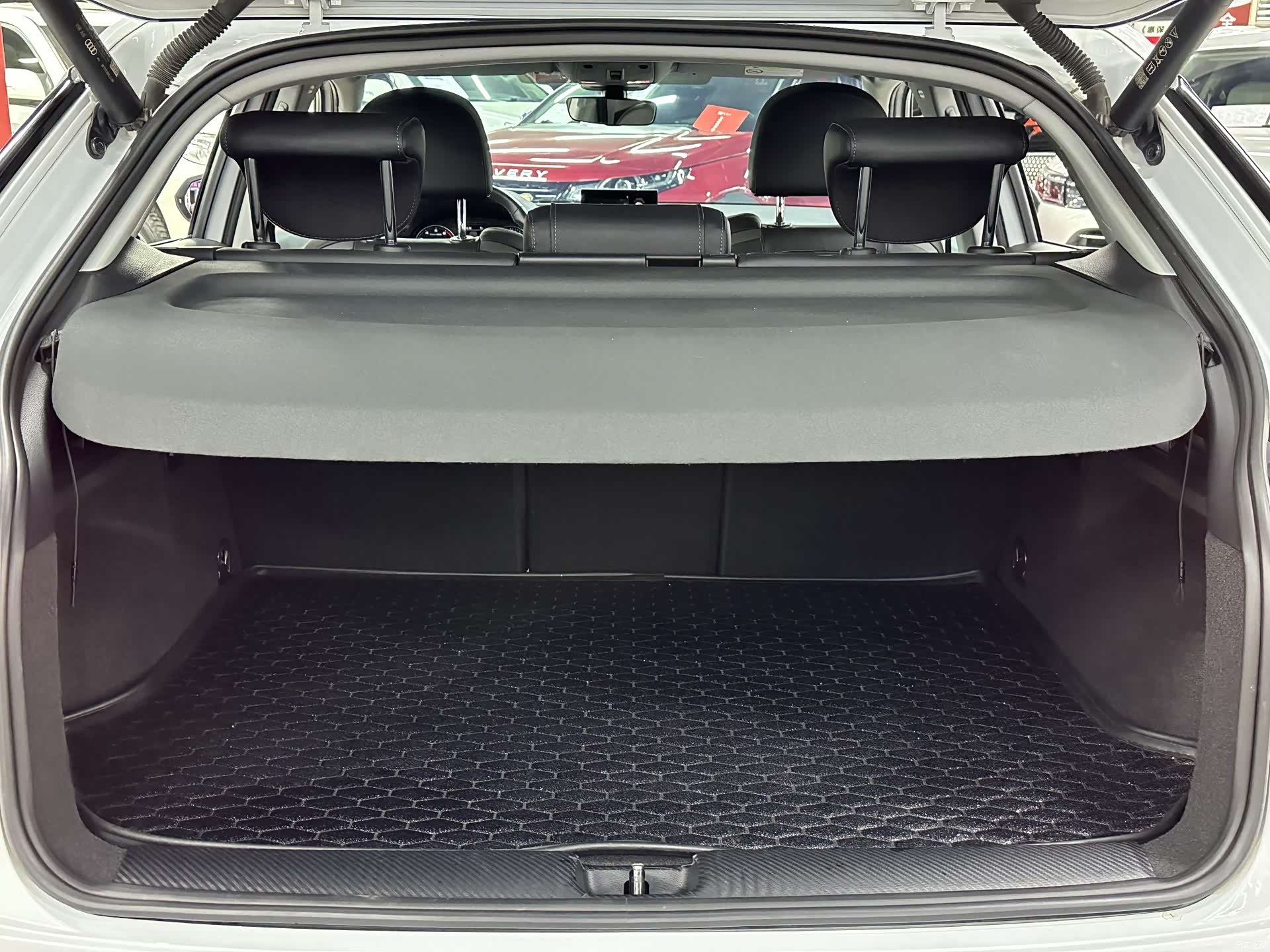 Audi Q2L, 2021 15