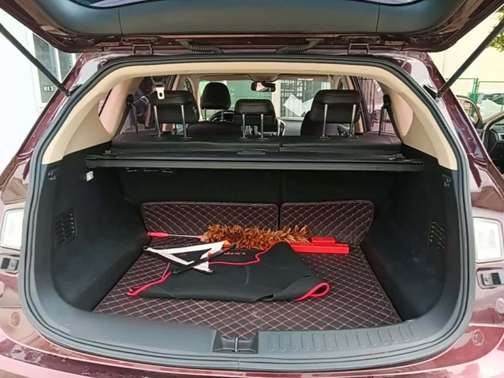 Wuling 560, 2016 18