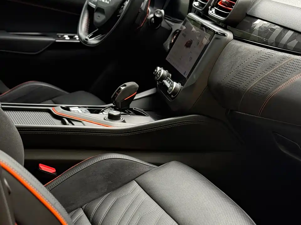 Lynk & Co 02 Hatchback