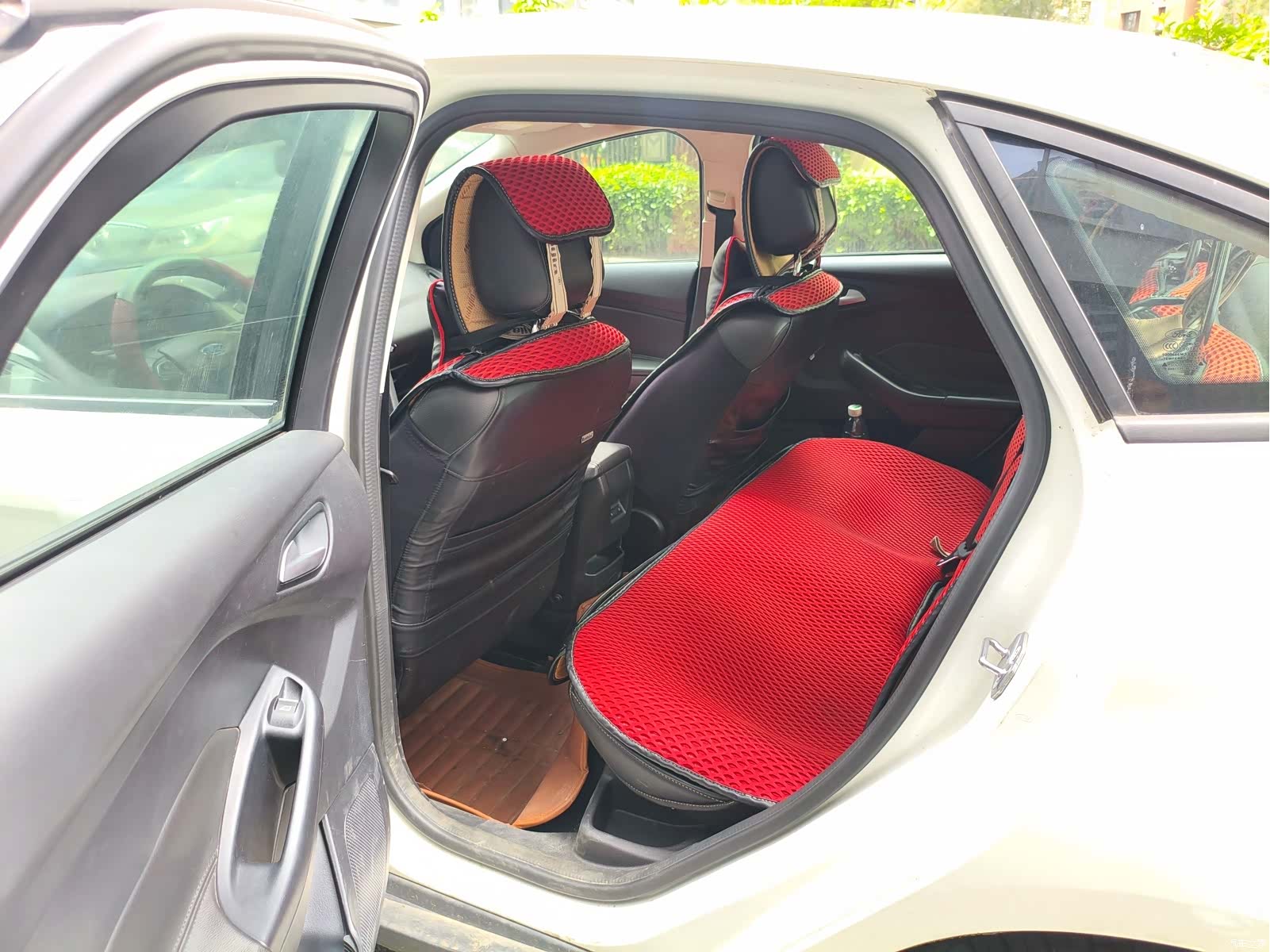 Ford Focus, 2016 8