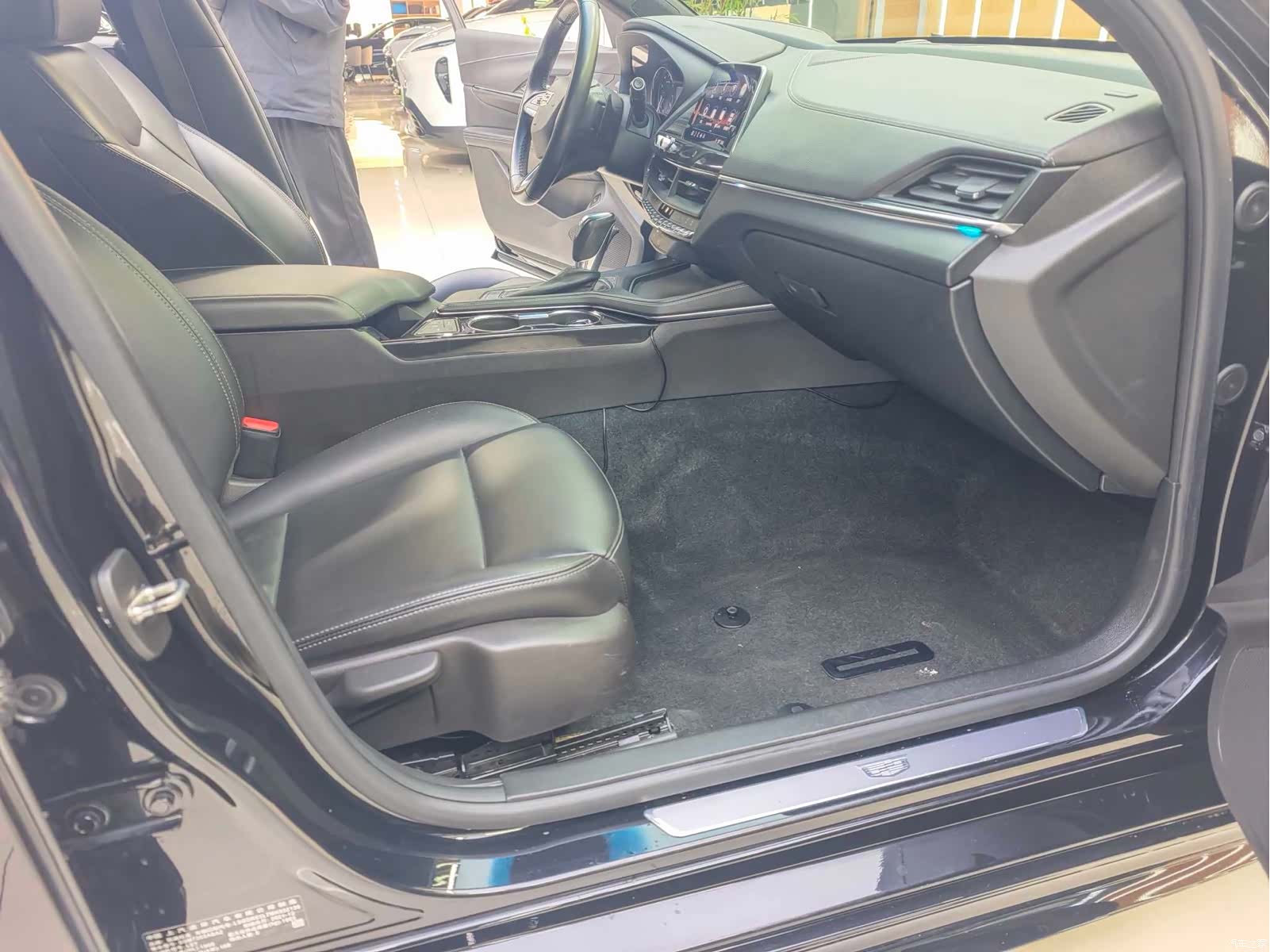 Cadillac CT4, 2022 15