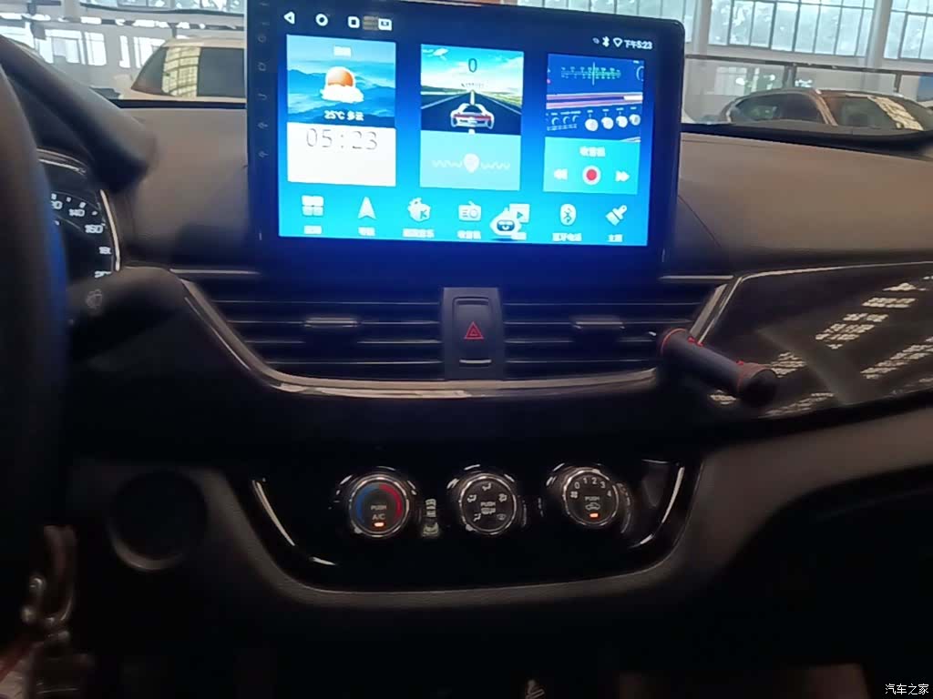 Wuling 310, 2016 13
