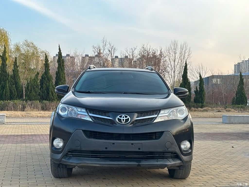 Toyota RAV4, 2014 2