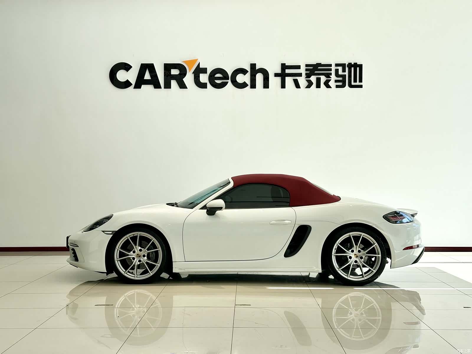 Porsche Boxster, 2023 3