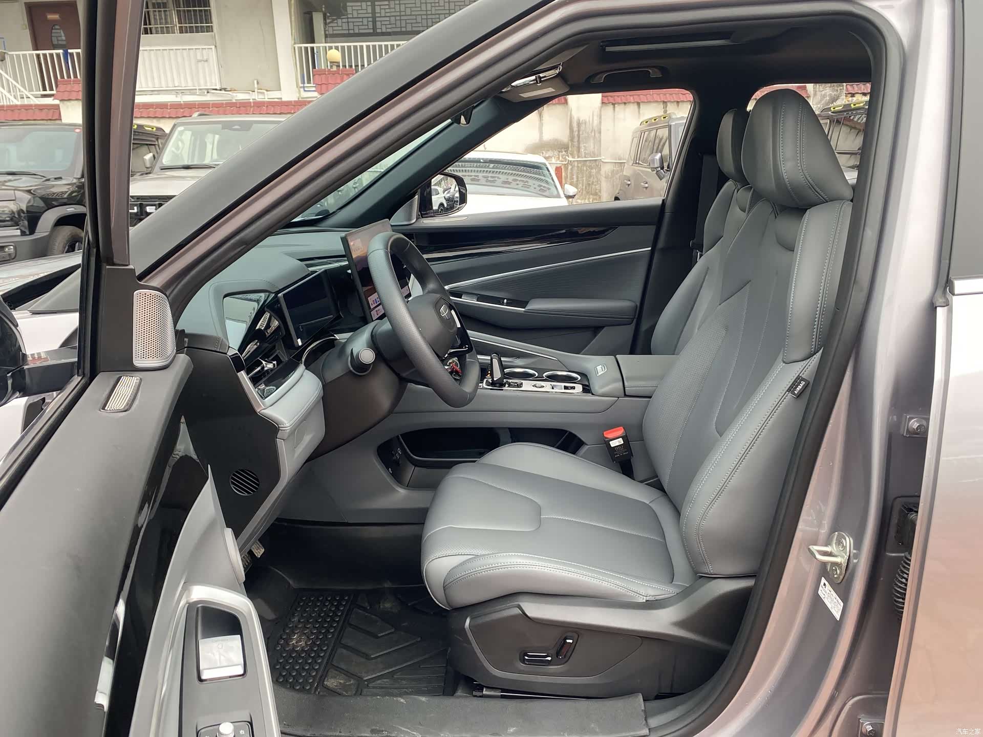 Geely Boyue, 2025 10