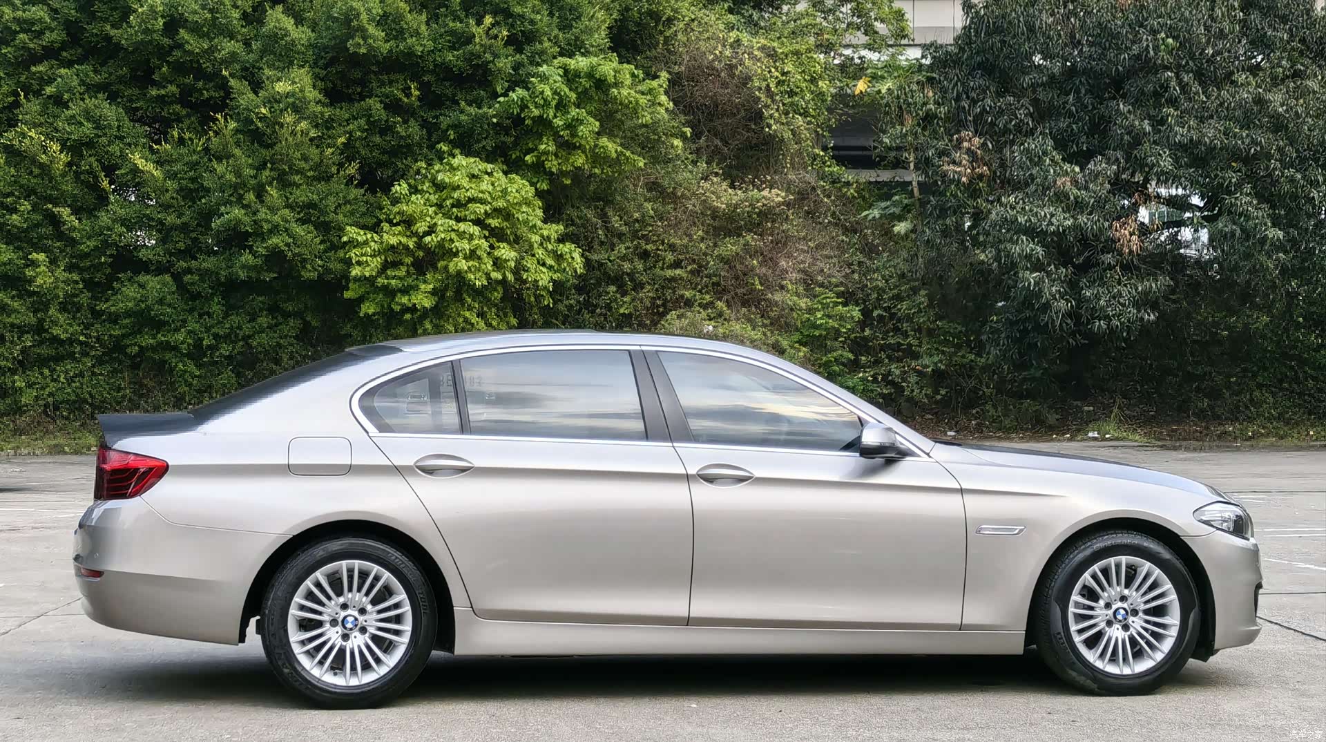 BMW 5 Series, 2015 13