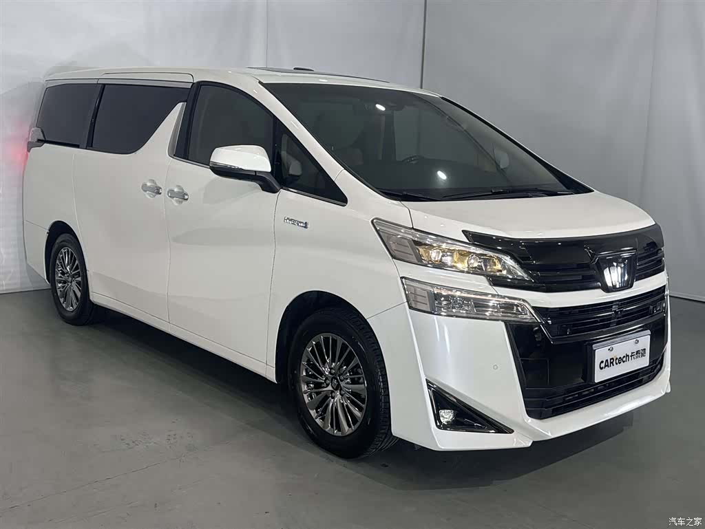 Toyota Vellfire, 2023 4