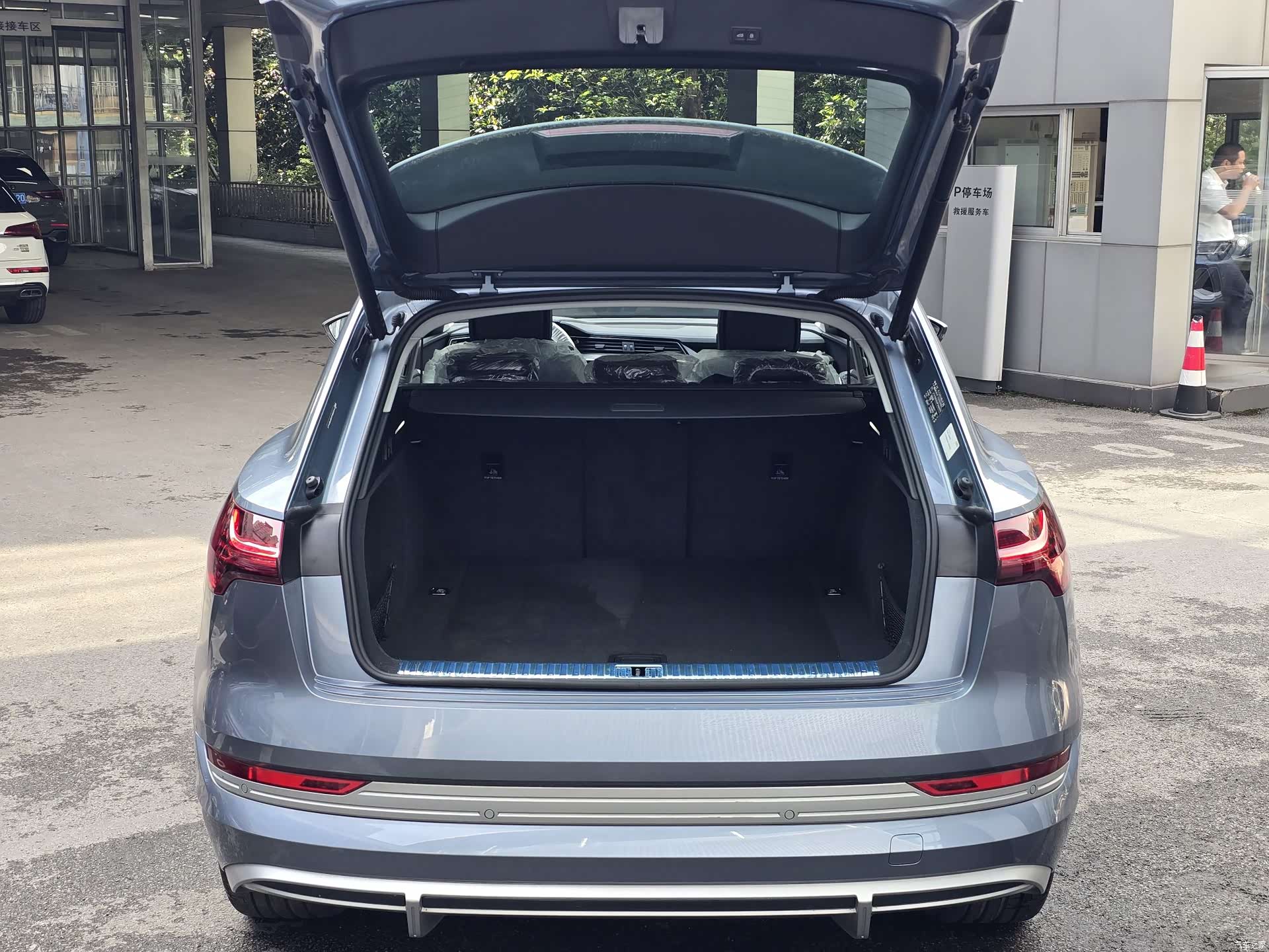 Audi e-tron, 2026 10