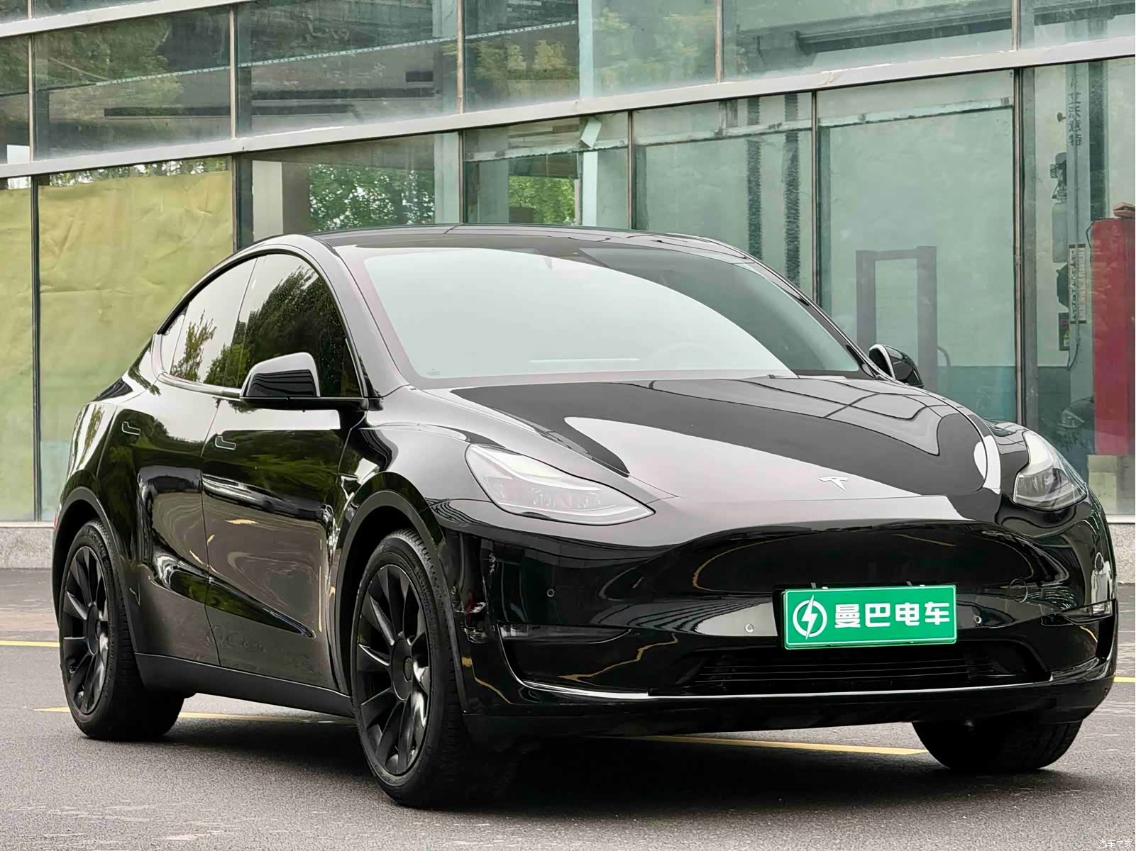Tesla Model Y, 2022 3