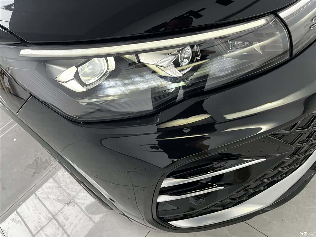 Volkswagen Tiguan L, 2024 все фото