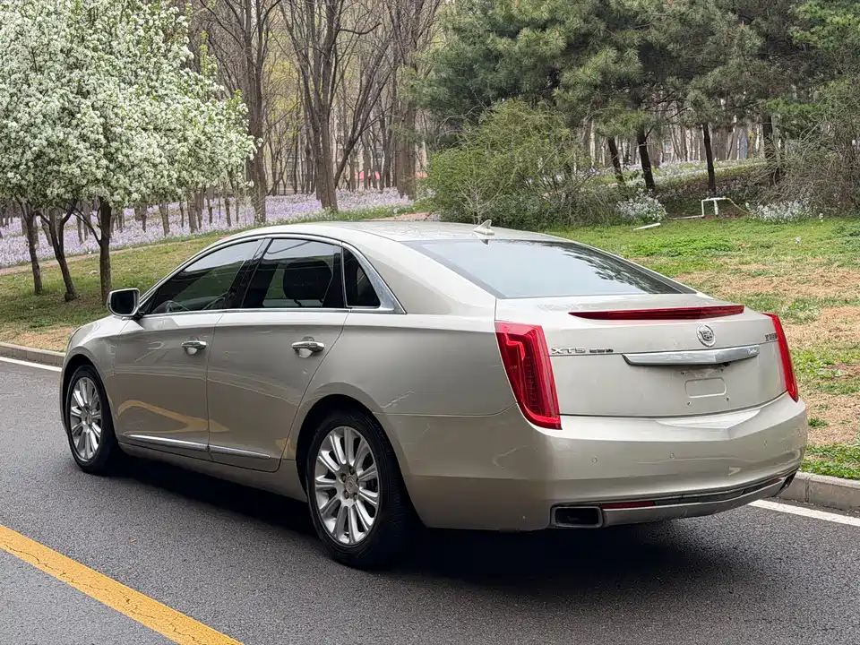 Cadillac XTS