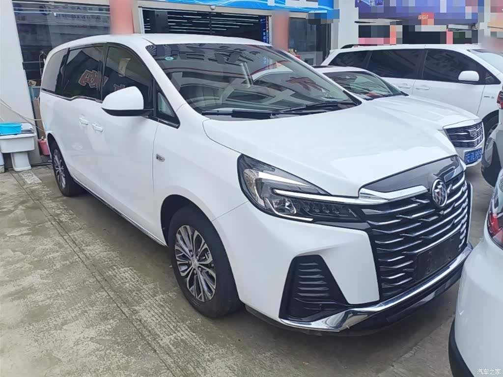 Buick GL8, 2024 4