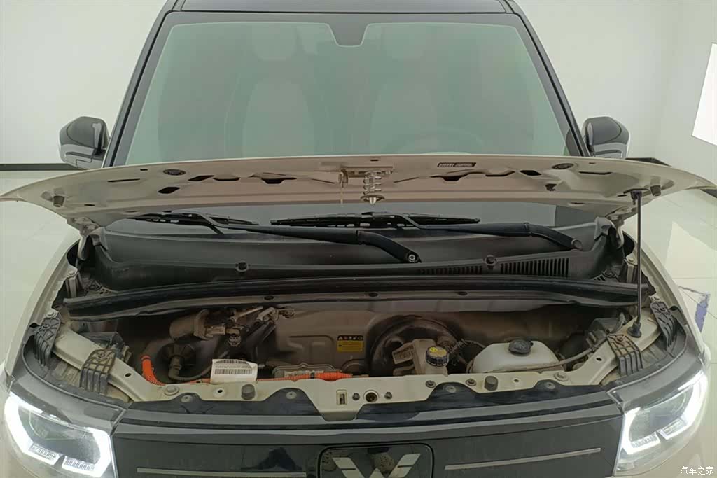 Wuling MINIEV, 2023 10