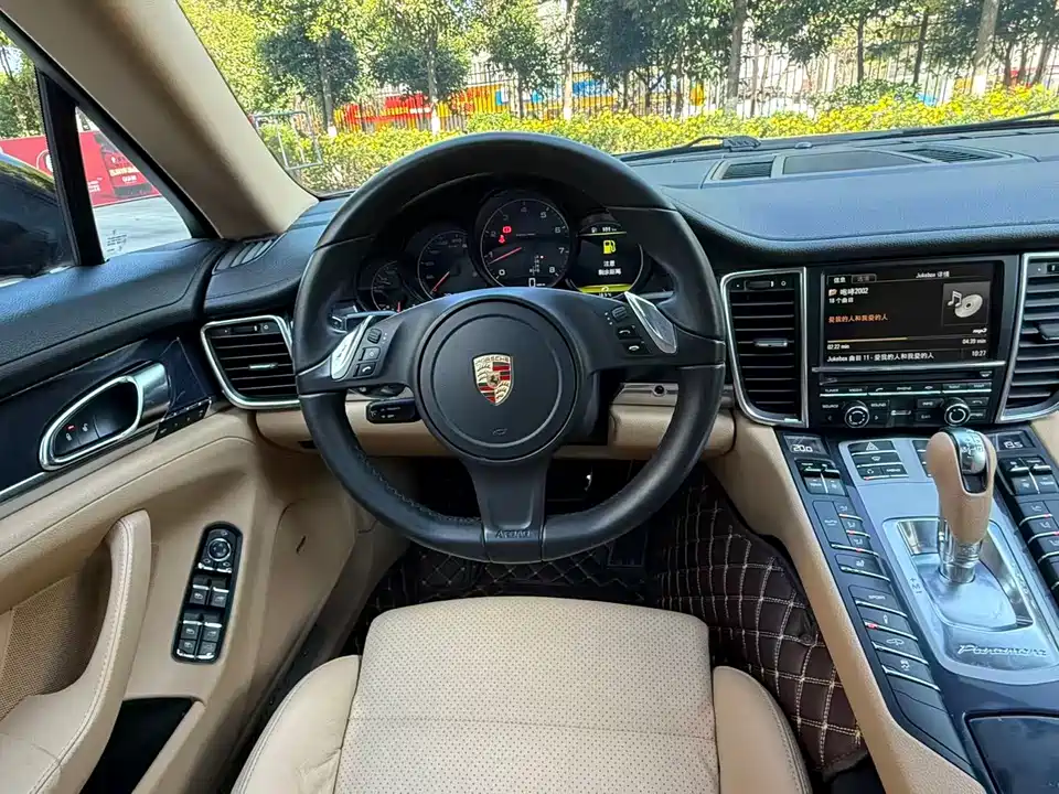 Porsche Panamera