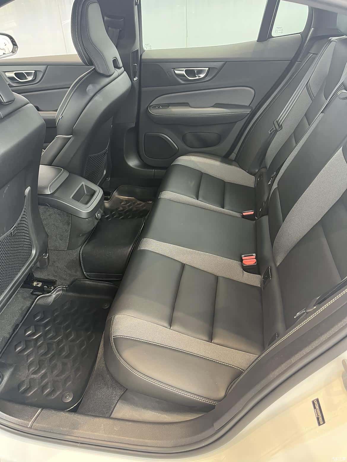 Volvo S60, 2024 6