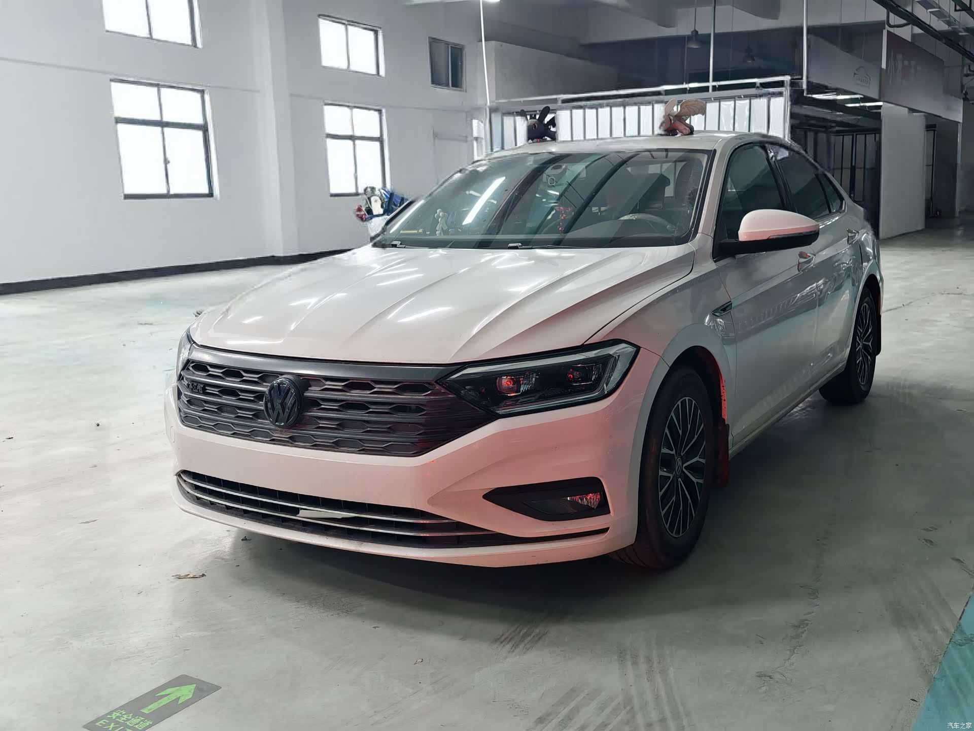 Volkswagen Sagitar, 2021 2