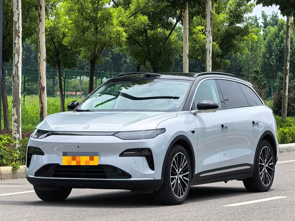 Leapmotor C11