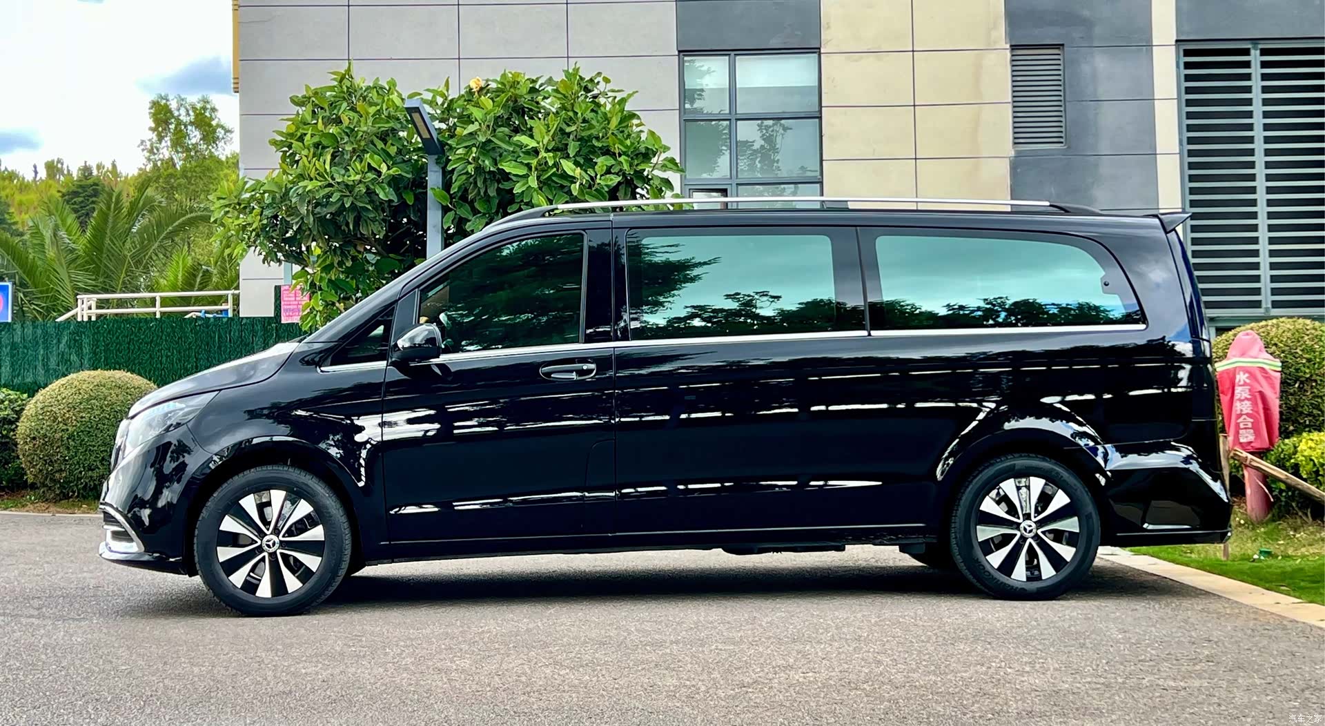 Mercedes-Benz 7, 2022 4