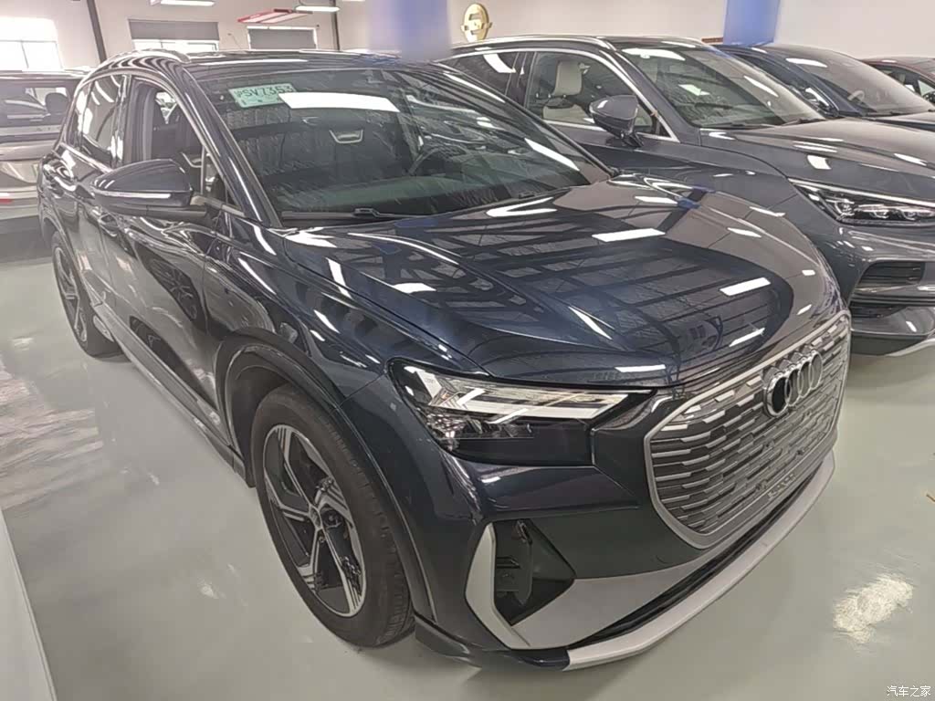 Audi Q4 e-tron, 2023 4