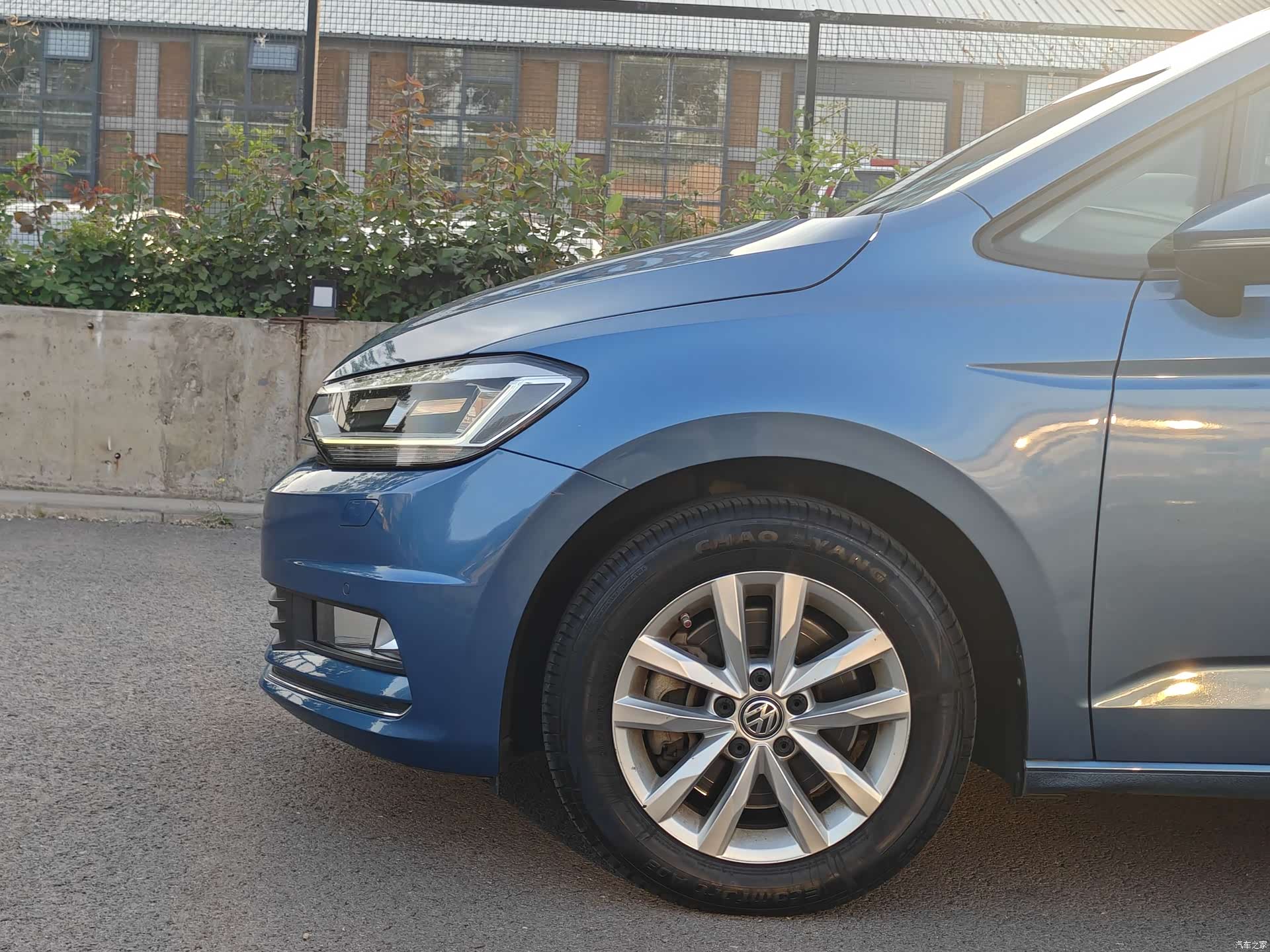 Volkswagen L, 2017 все фото
