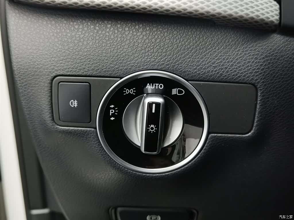 Mercedes-Benz B-Class, 2019 21