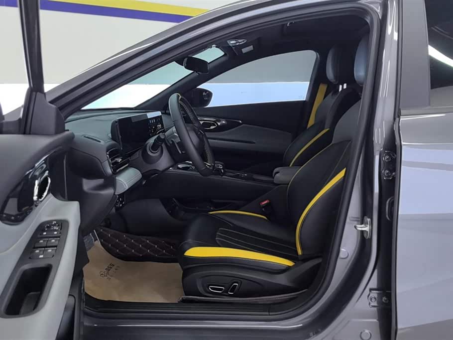 Trumpchi Shadow Leopard