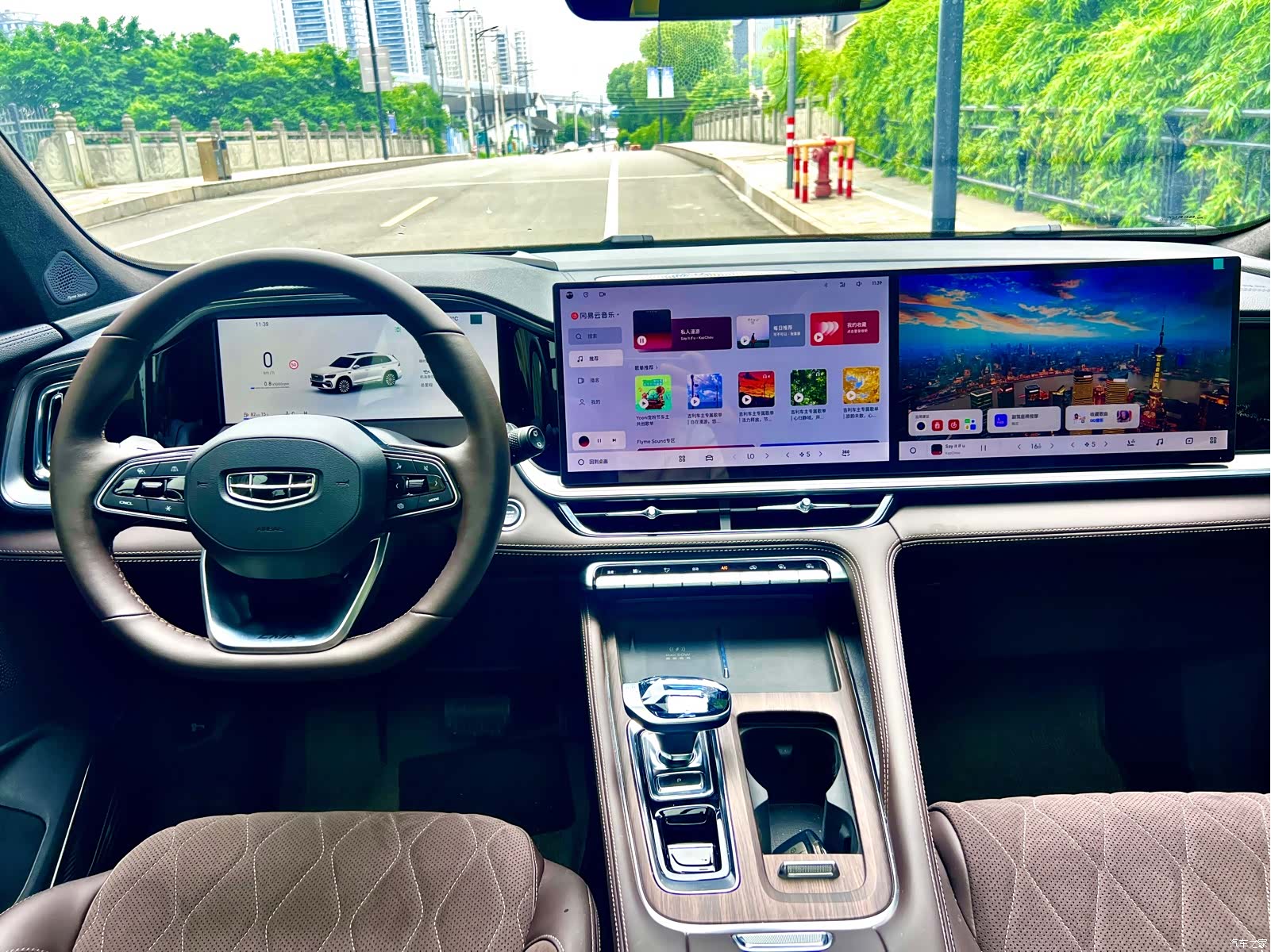 Geely Xingyue L, 2026 12