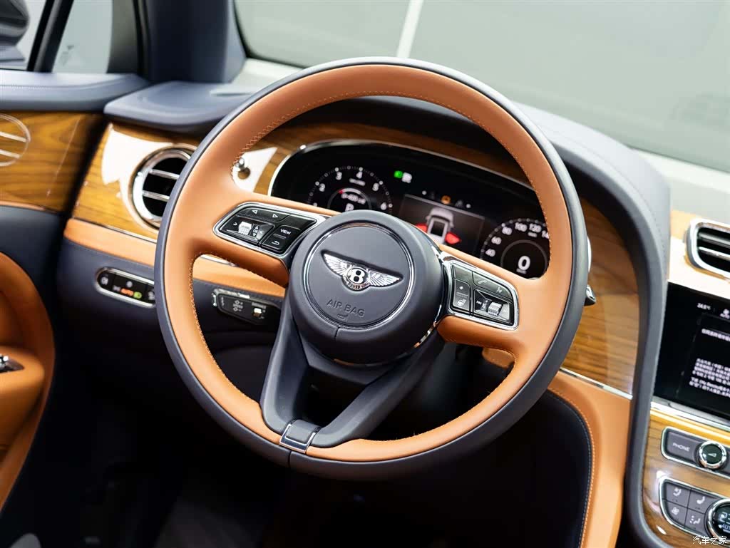 Bentley Bentayga, 2025 16