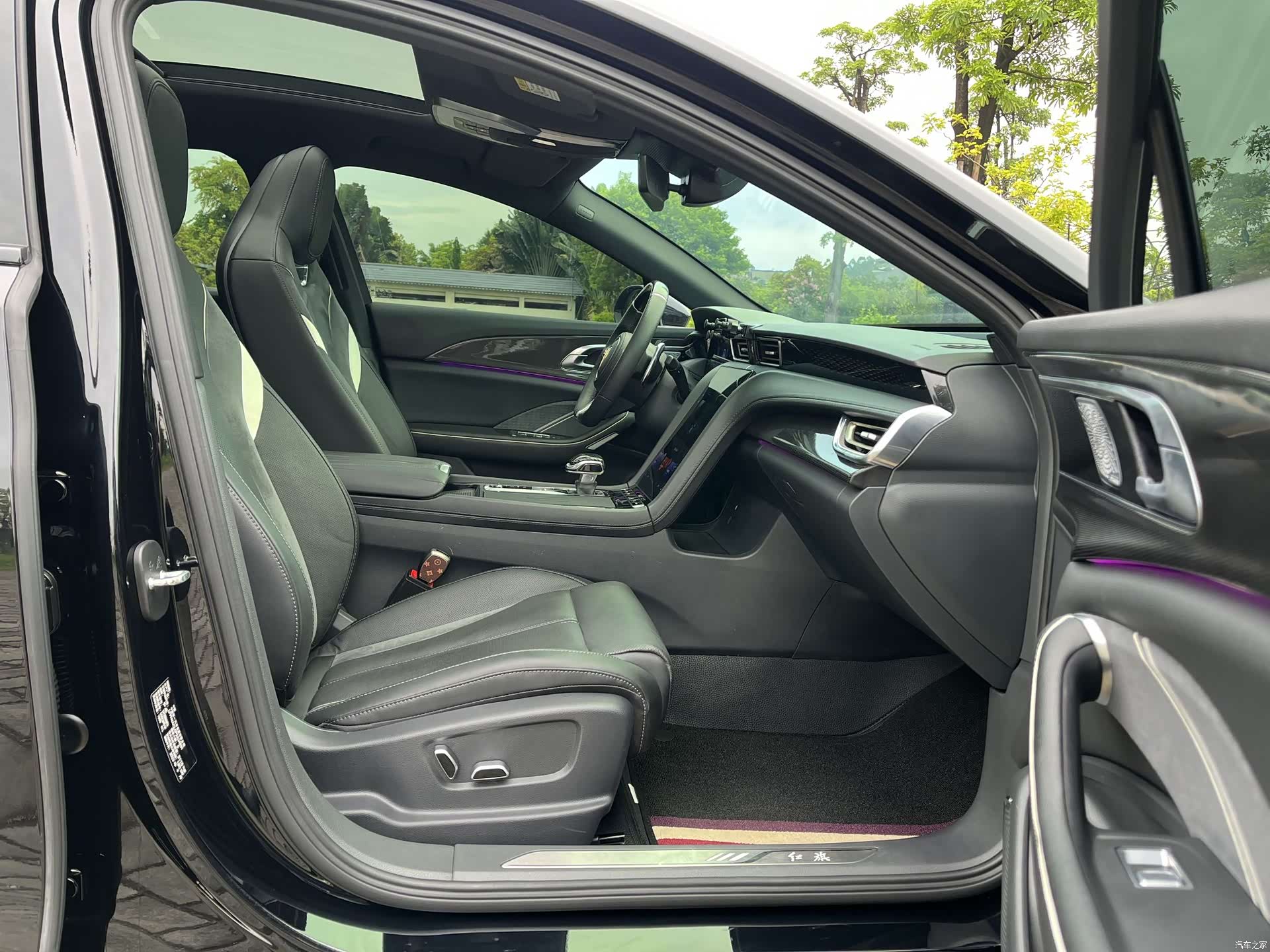 Hongqi H6, 2023 11