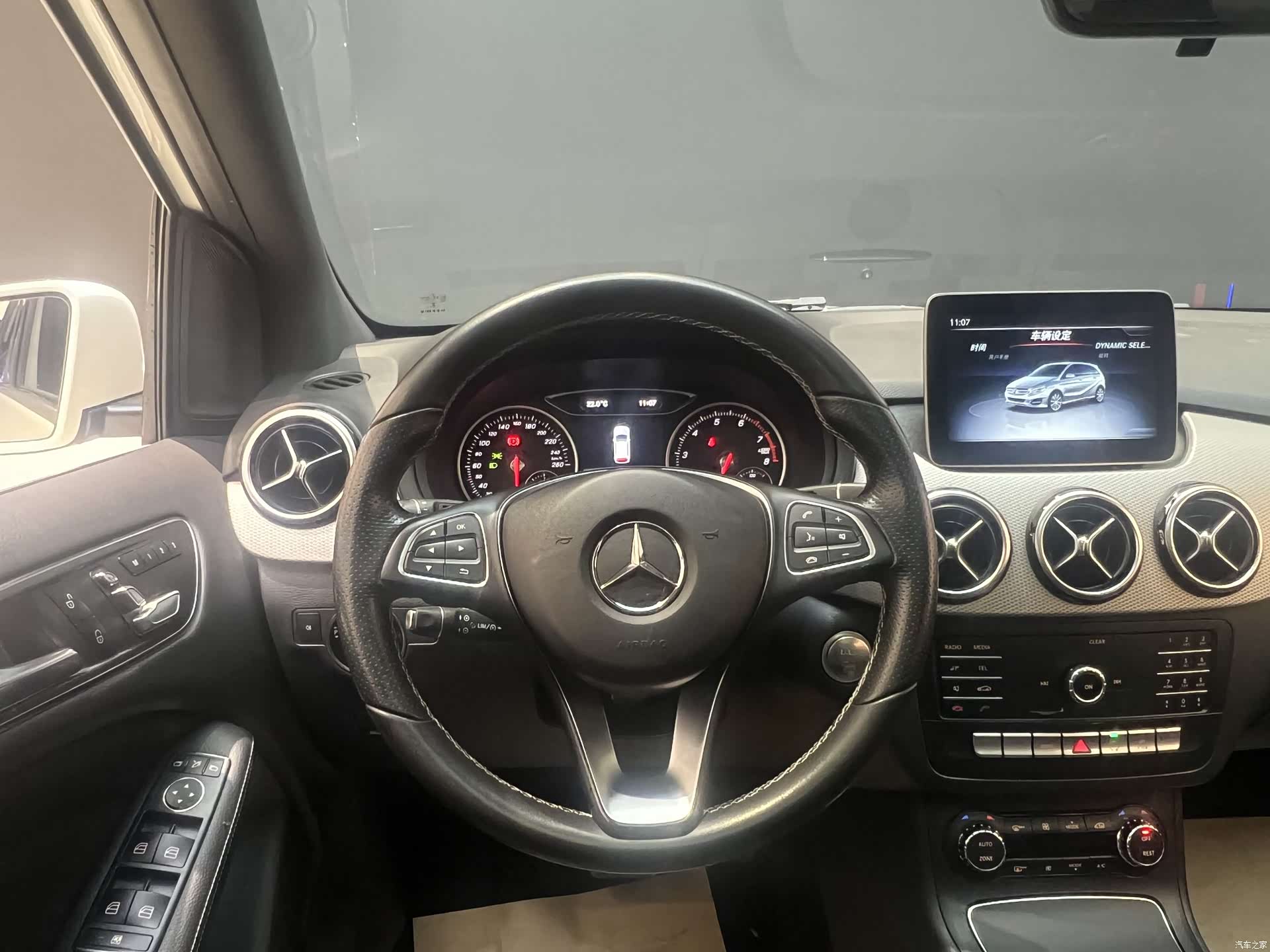 Mercedes-Benz B-Class, 2018 13