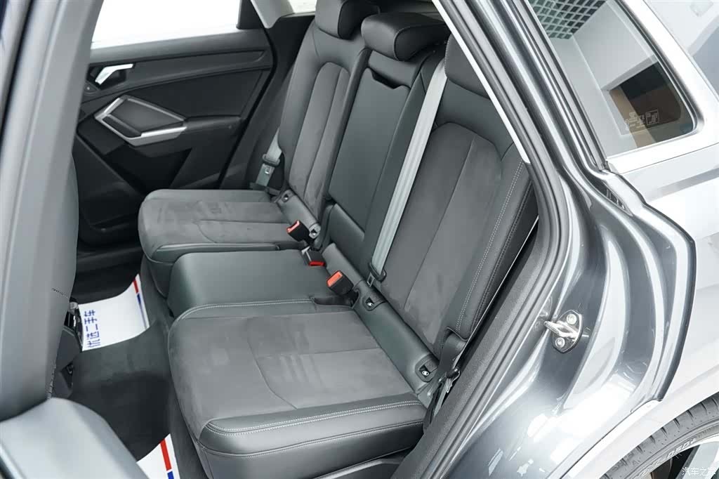 Audi Q3, 2022 13
