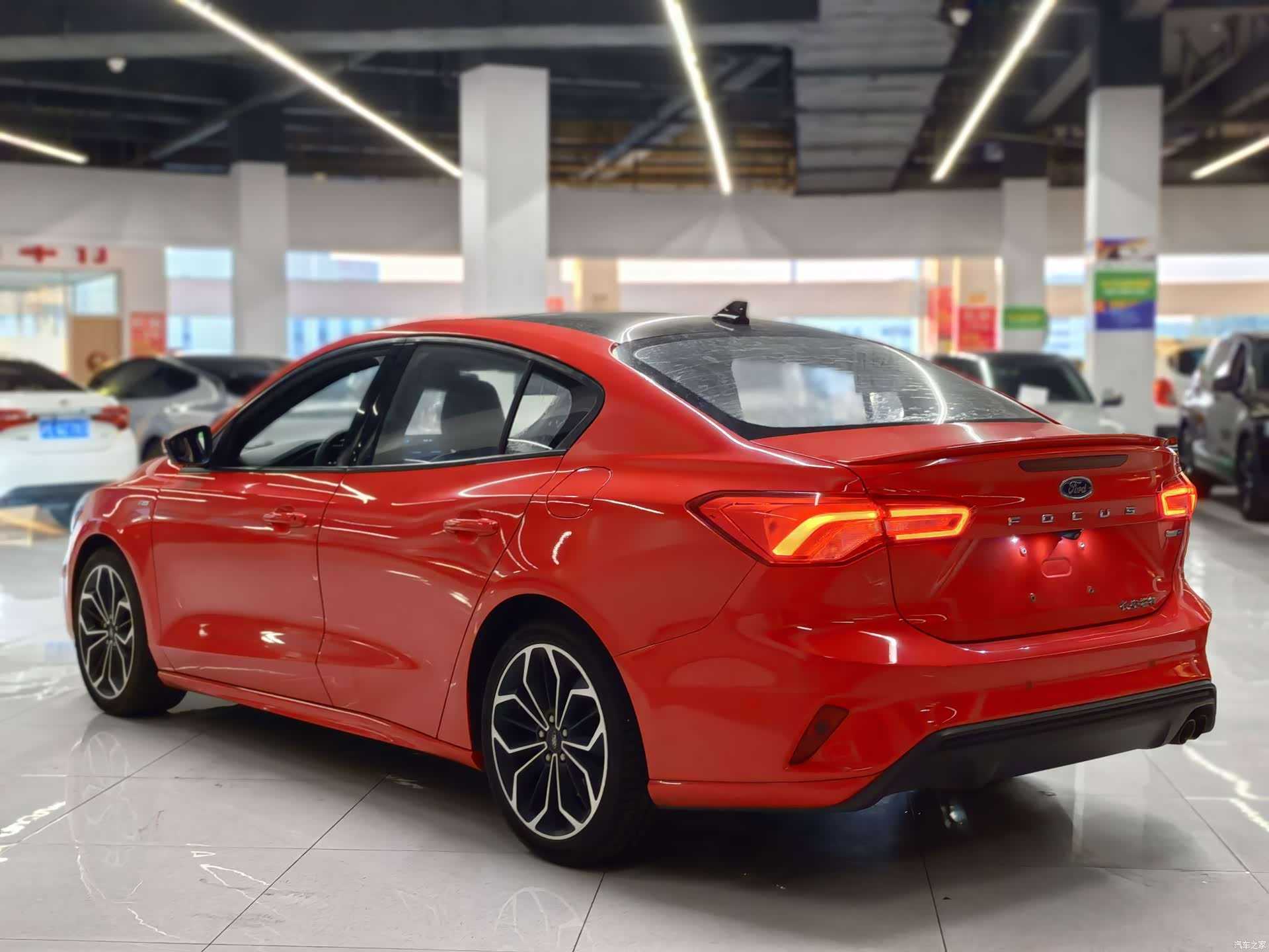 Ford Focus, 2020 все фото
