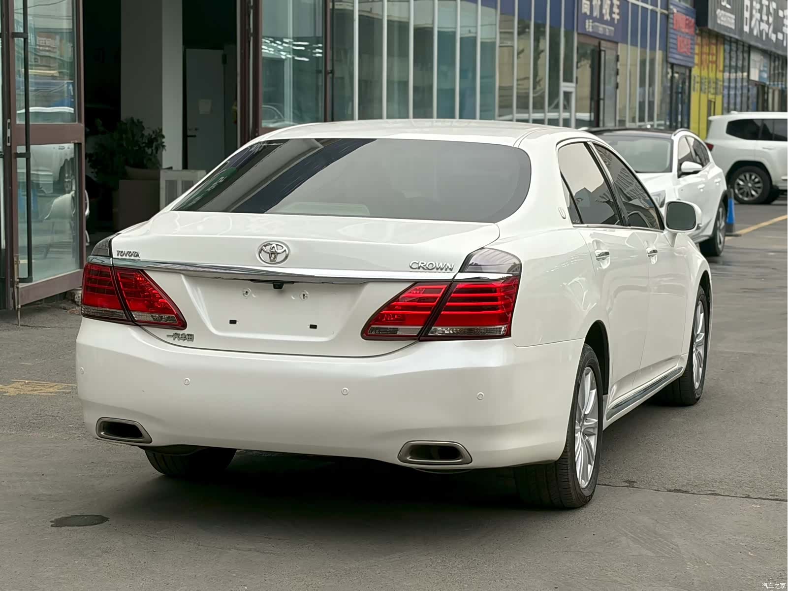 Toyota Crown, 2015 7