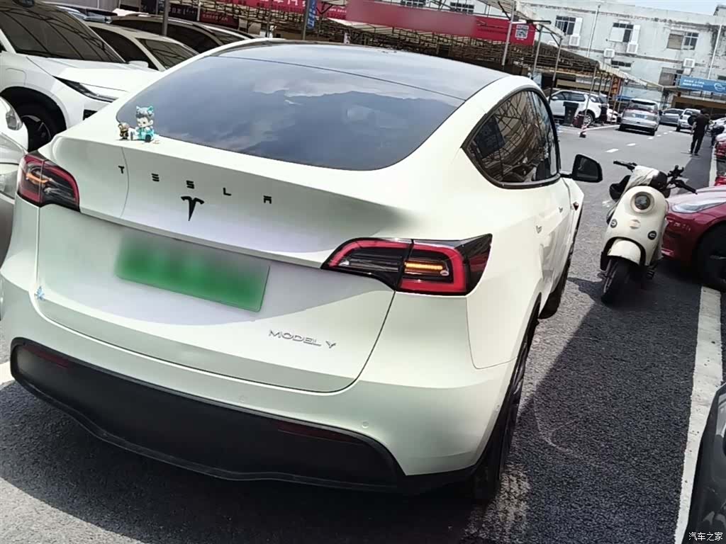 Tesla Model Y, 2021 7