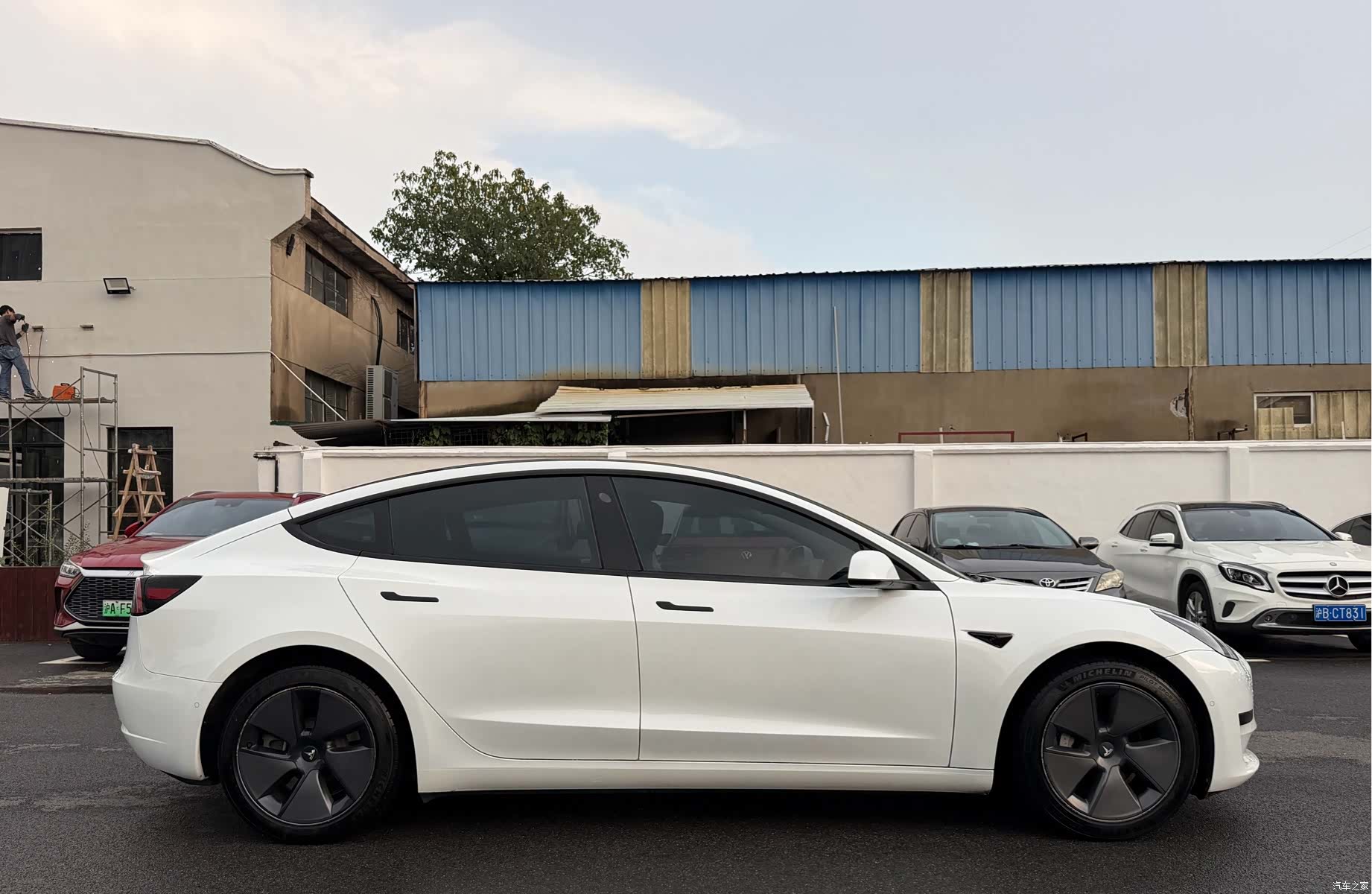 Tesla Model 3, 2023 13