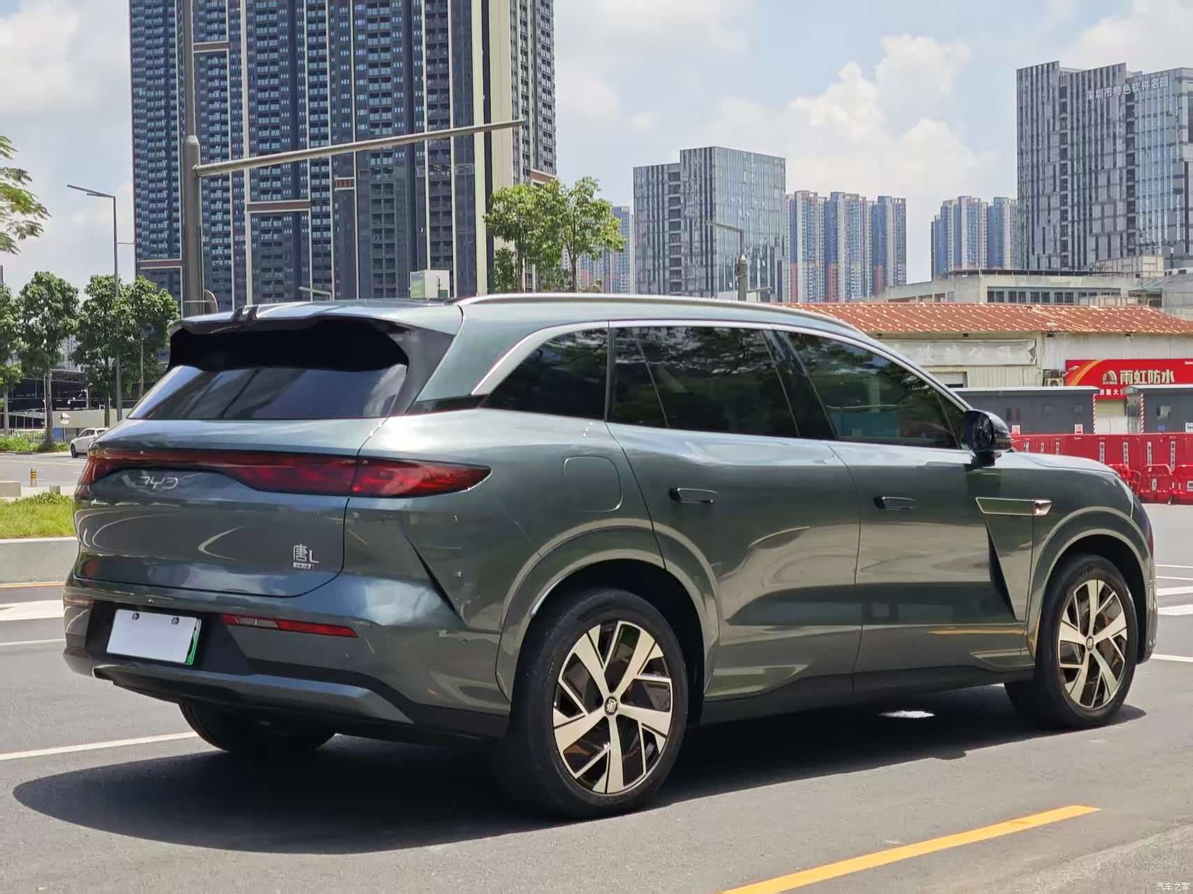 BYD Tang, 2025 все фото