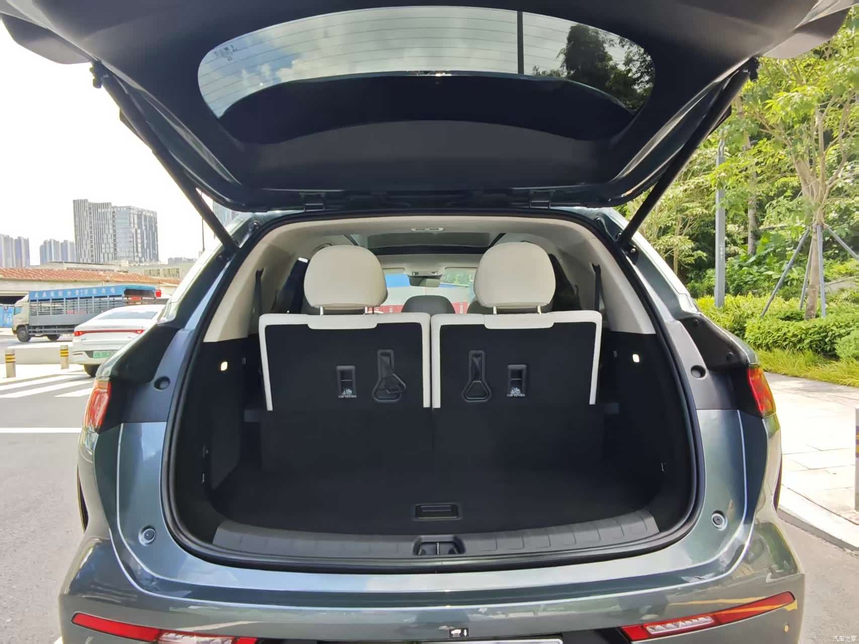 BYD Tang, 2025 17