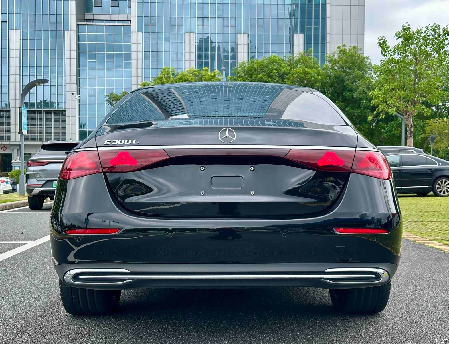Mercedes-Benz E-Class, 2025 14