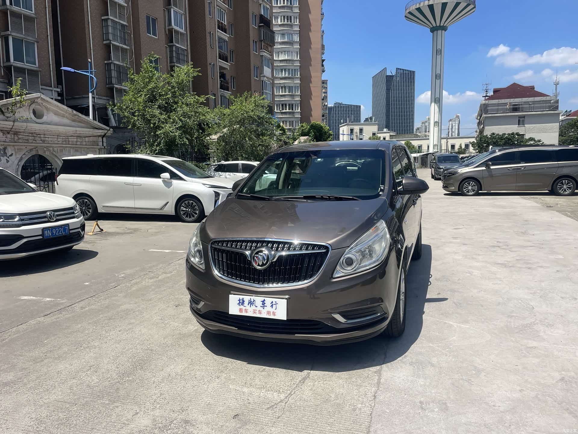 Buick GL8, 2018 1