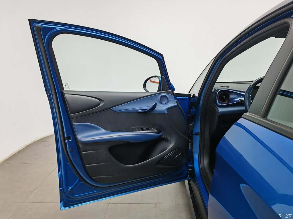 BYD Dolphin, 2022 8