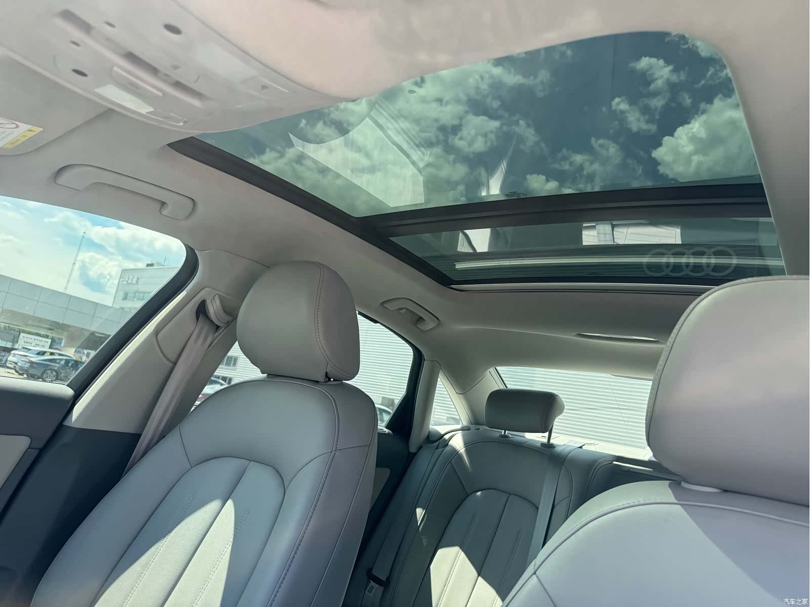 Audi A6L, 2014 17