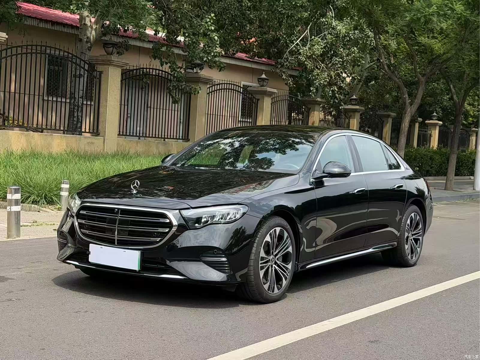 Mercedes-Benz E-Class, 2024 1