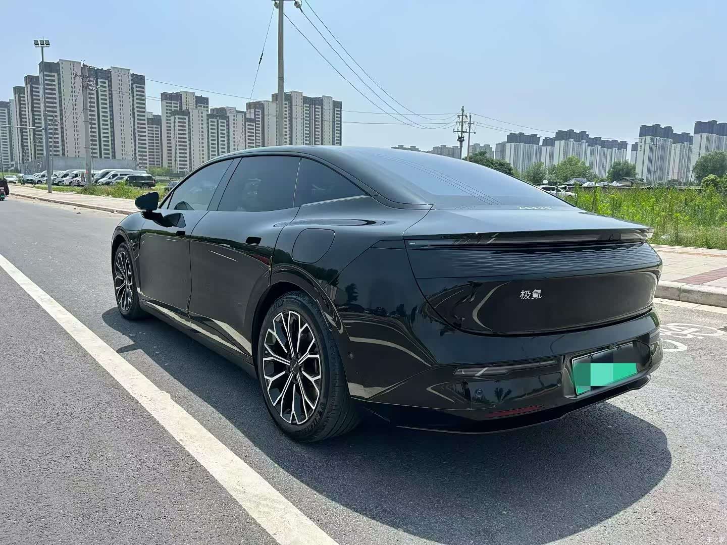 Zeekr 007, 2024 7