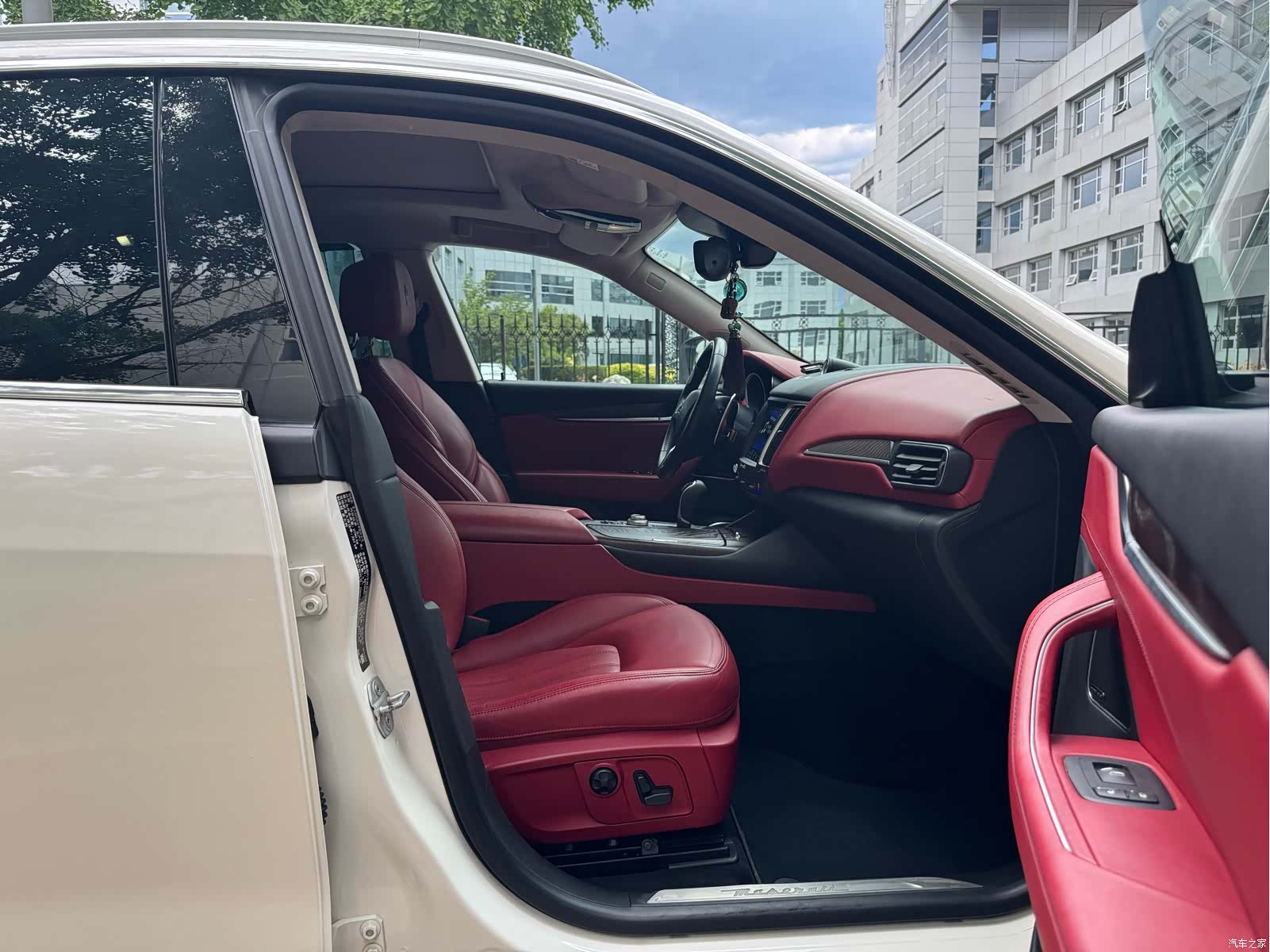 Maserati Levante, 2017 26