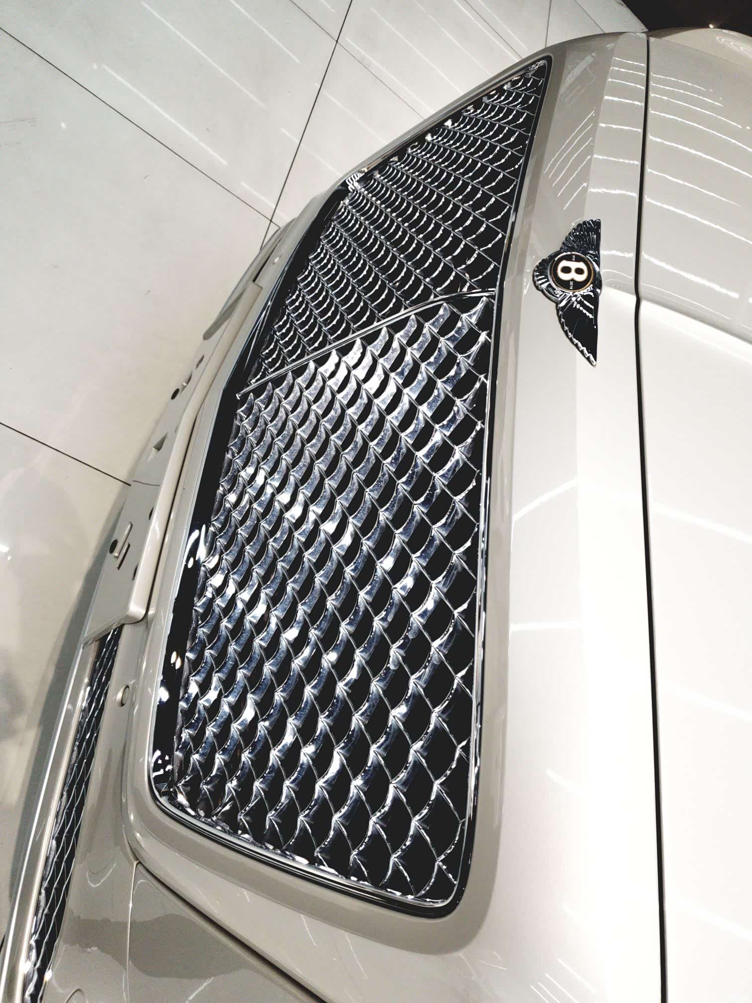 Bentley Bentayga, 2019 17