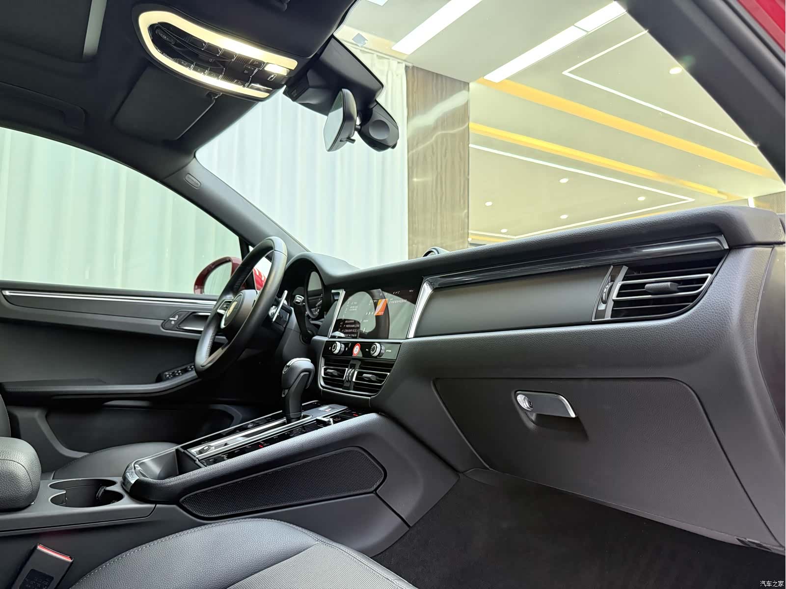 Porsche Macan, 2022 13